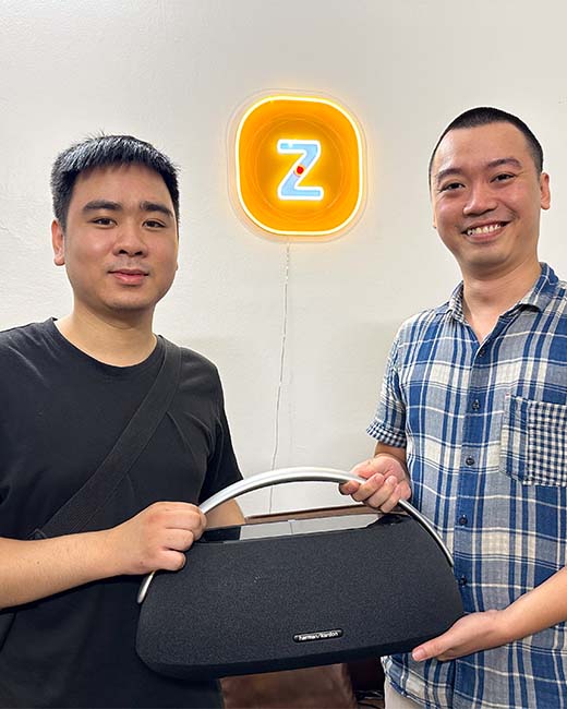 Ảnh khách hàng tại ZenIT Store