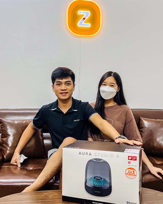 Ảnh khách hàng tại ZenIT Store